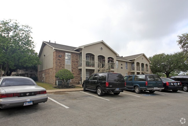 Building Photo - Parkview Village- Houston