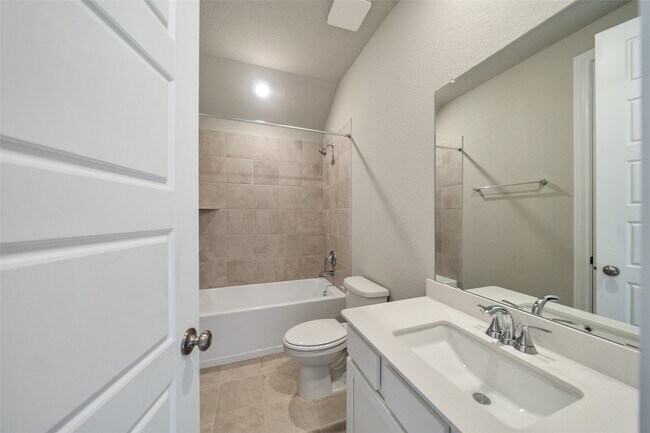 Building Photo - 17716 Ml Mnr Dr