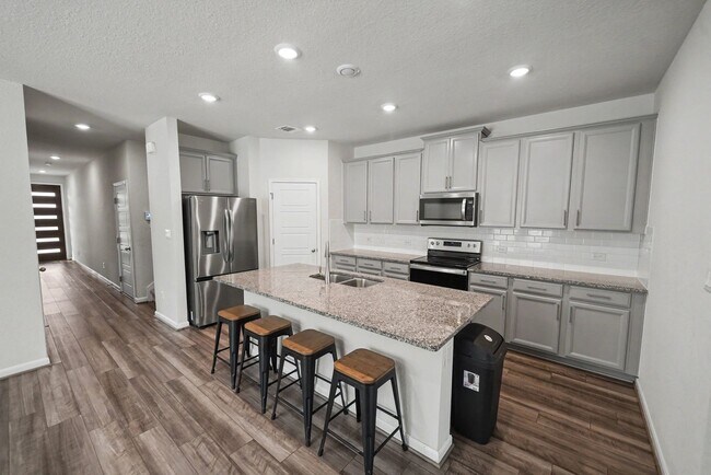 Building Photo - 3037 Beringer Blvd