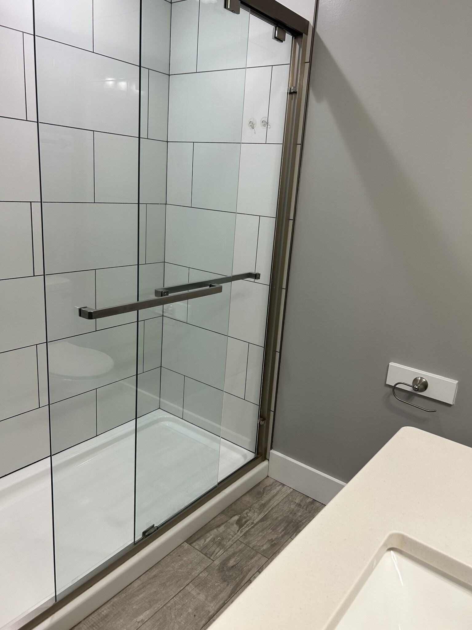 Building Photo - 2611 Lakevilla Dr