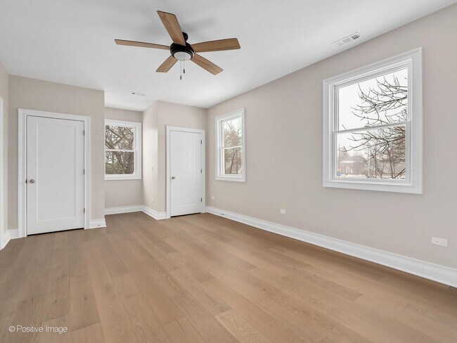 Building Photo - 608 W 55th St
