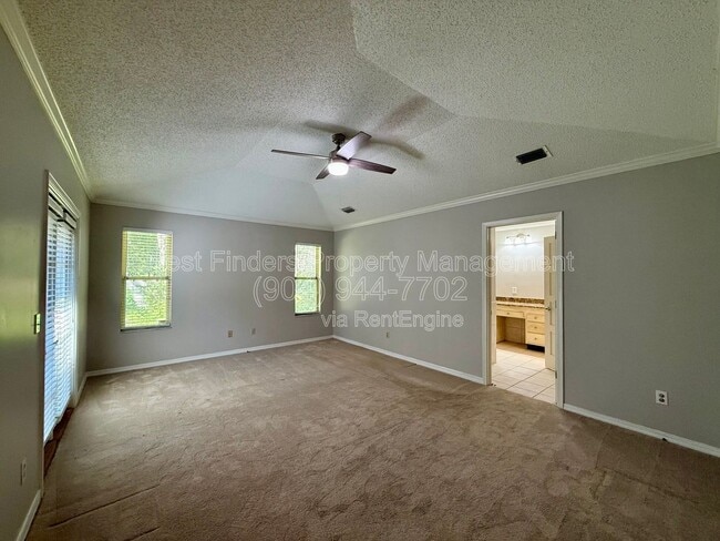 Building Photo - 2217 Hammock Oaks Dr N