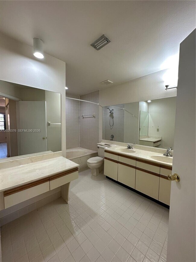 Building Photo - 3176 Arbor Ln