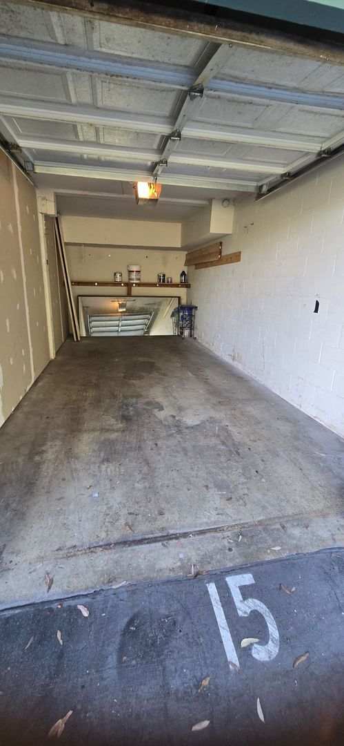 Building Photo - 2 Bedroom Townhouse with Canyon views from two levels