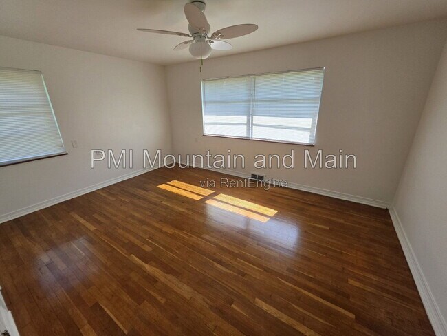 Building Photo - 99 Marlborough Rd