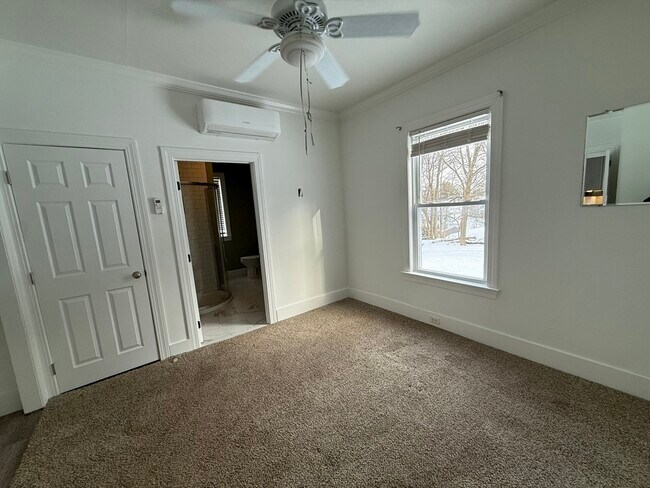 Building Photo - 57 Preston St