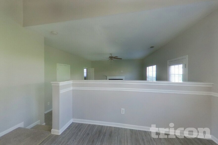 Building Photo - 216 Ernestine Way