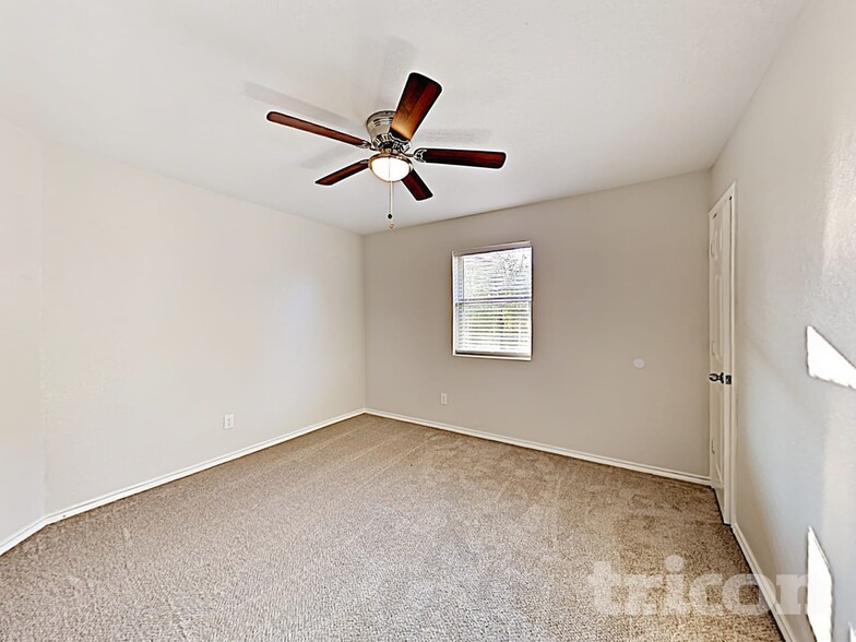 Building Photo - 4303 Sheldon Ln