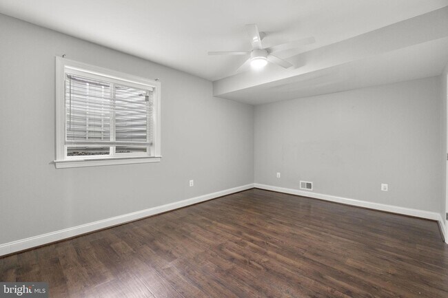 Building Photo - 945 Kayley Dr