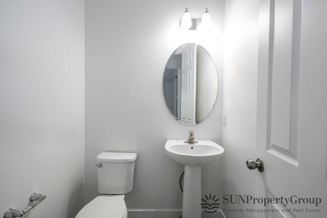 Building Photo - 3551 Sojo Dr S