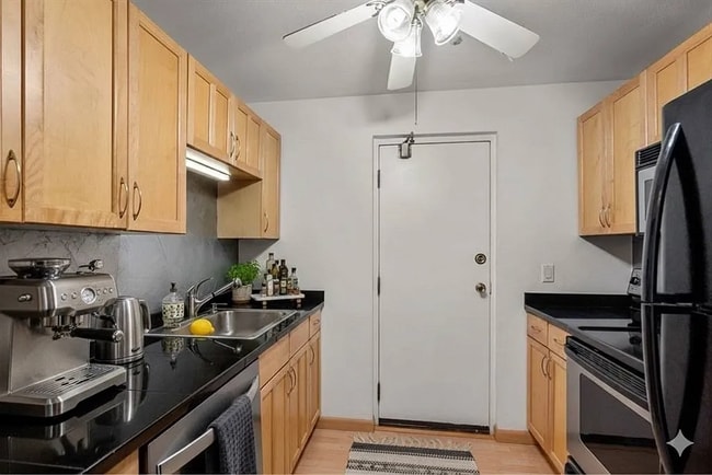 Building Photo - Will Dr