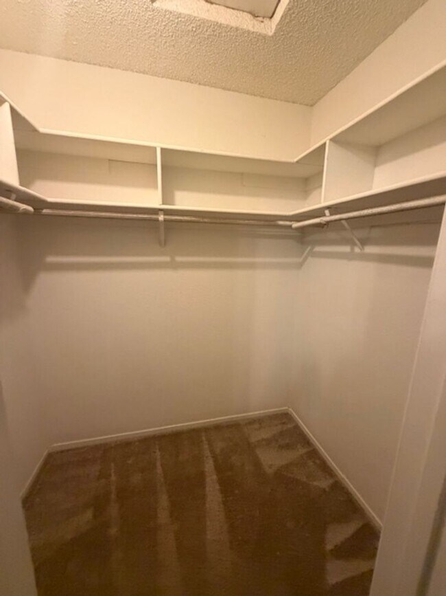Building Photo - Charming 3 Bedroom + 2 Bathroom Half-Plex Near the American River in Fair Oaks: $2,375.00 + $100.00