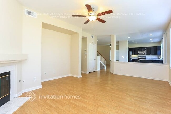 Building Photo - 27438 Fallbrook Ct