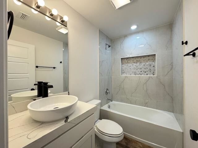 Building Photo - 3707 Birge St