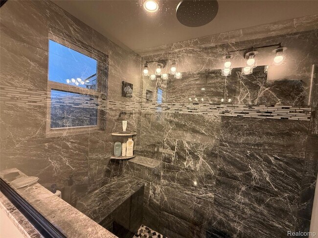 Building Photo - 4811 Broomfield Way