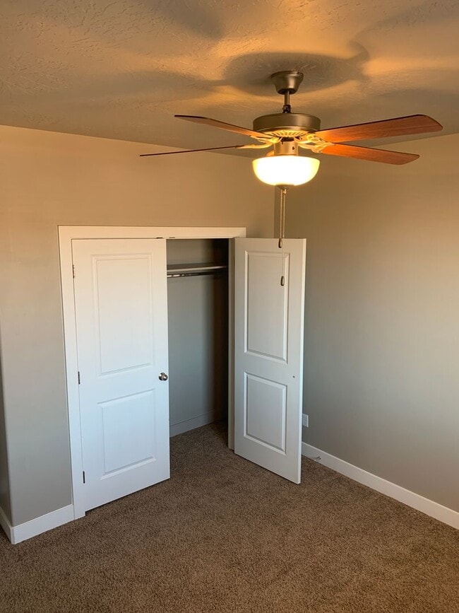 Building Photo - Beautiful Home in Hurricane