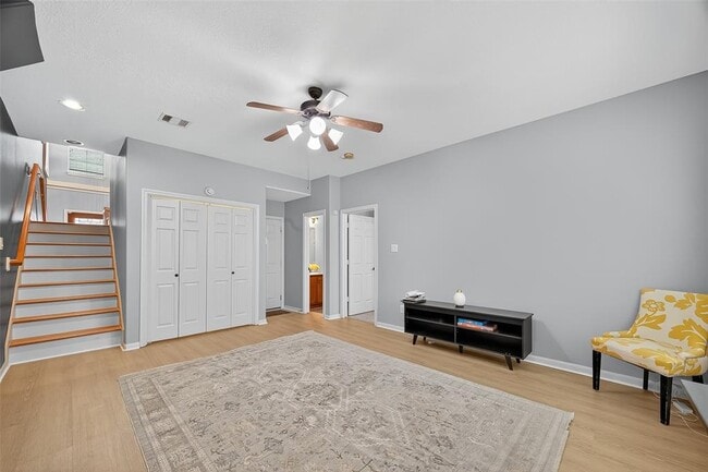 Building Photo - 1750 Aden Dr