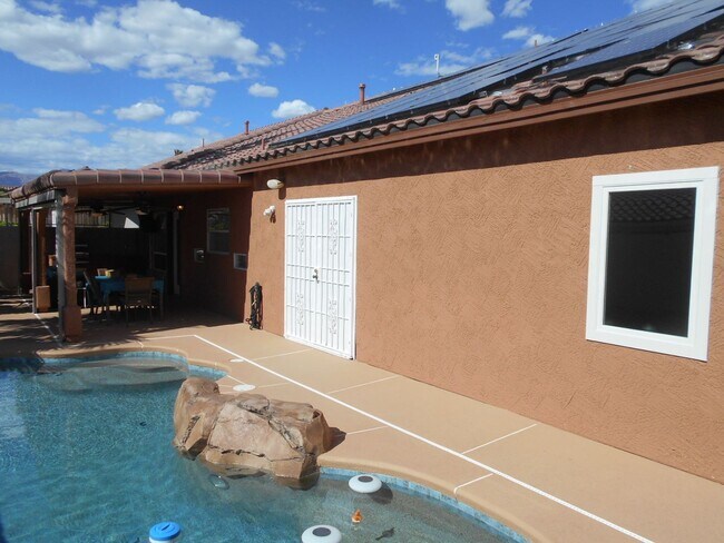 Building Photo - Stunning One-Story Home in Las Vegas!