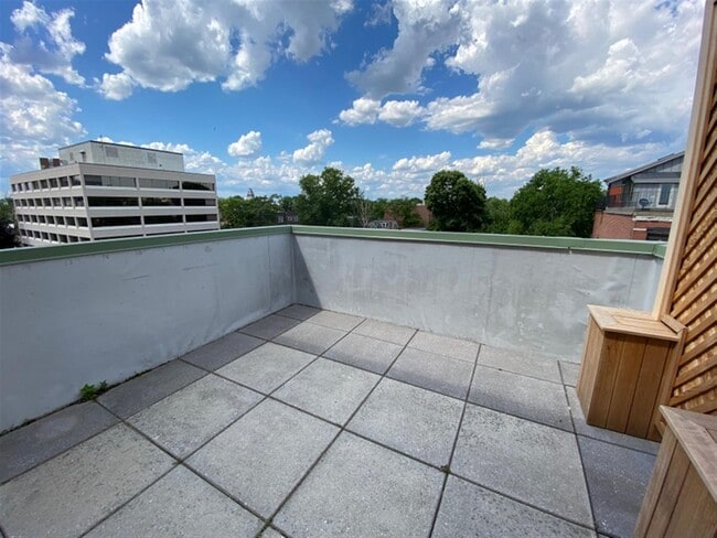 Building Photo - 1008 Massachusetts Ave