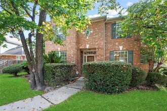 Building Photo - 25830 Clear Springs Way