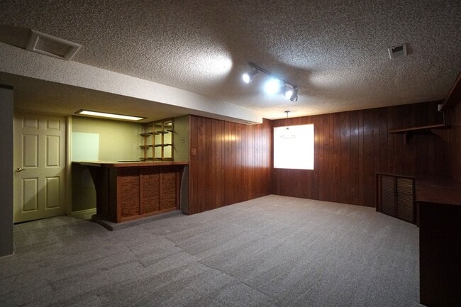 Building Photo - 282 Cobblestone Dr