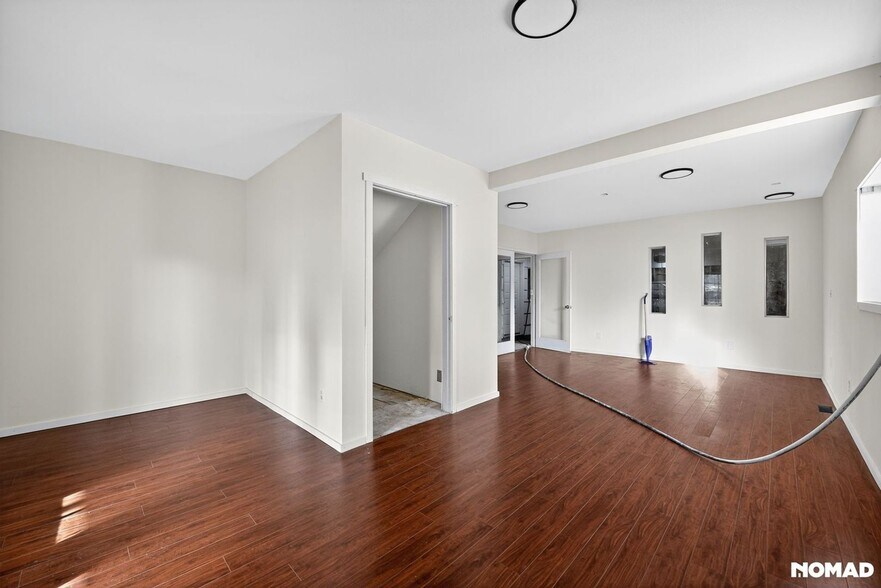 Building Photo - 7105 166th Ave E