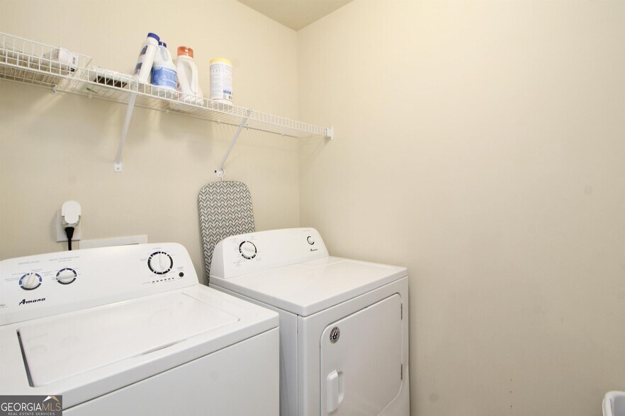 Building Photo - 529 Harmony Way