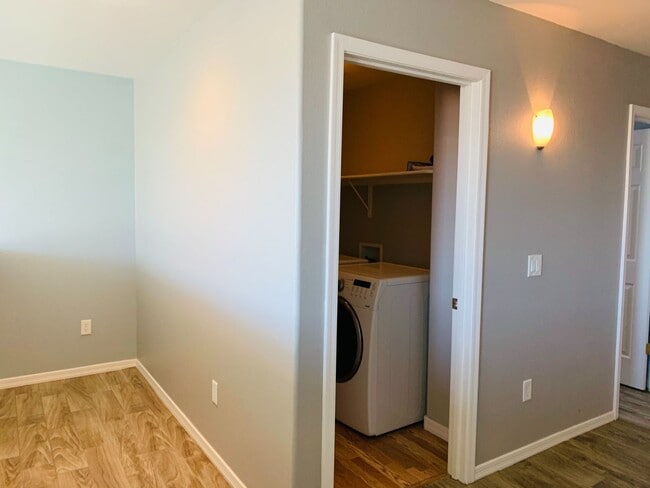 Building Photo - Rancho Sahuarita 4 bedroom 3 bath 2 story Home