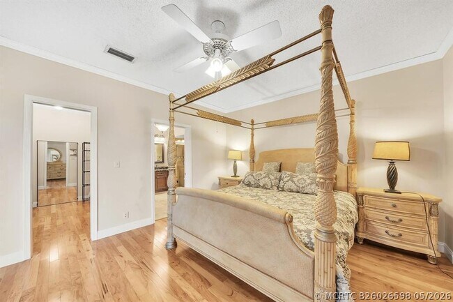 Building Photo - 7644 Elmridge Drive Unit 14U