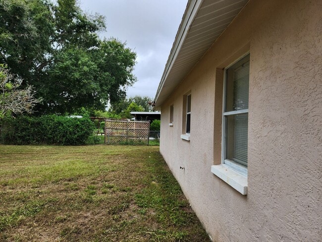 Building Photo - 14055 Caribbean Blvd