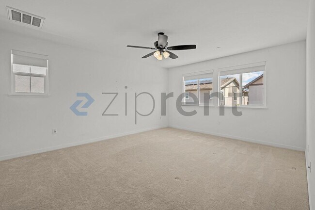 Building Photo - 136 Willowrun Wy