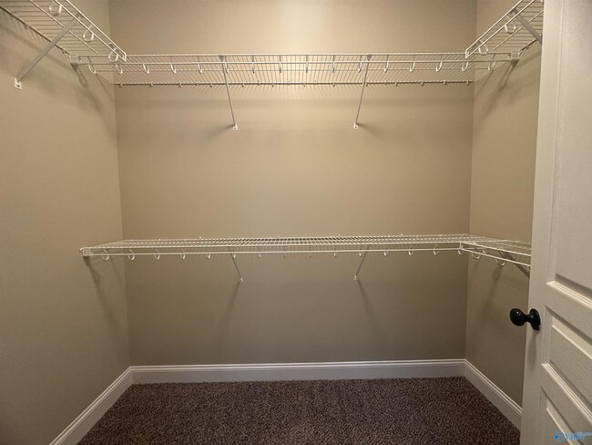 Building Photo - 101 Somerset Park Dr