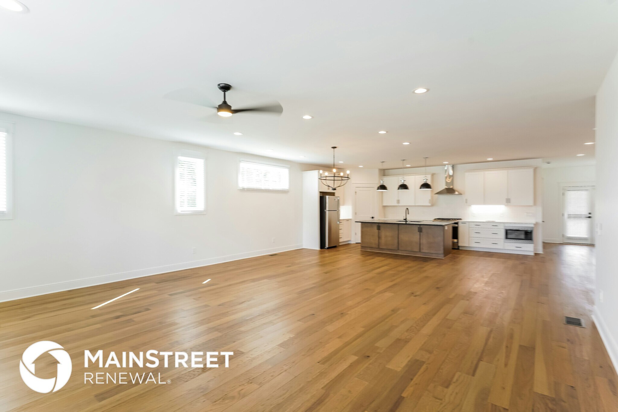 Building Photo - 606 26th Ave N