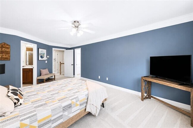 Building Photo - 2540 Village Creek Landing SE
