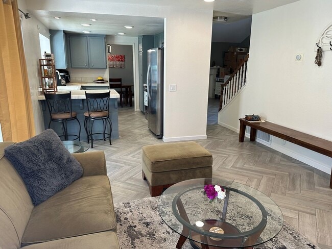 Building Photo - Jeffries Ranch Oceanside Home