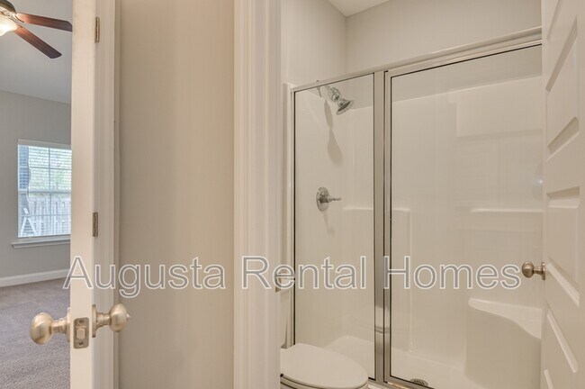 Building Photo - 5352 Nikki Way