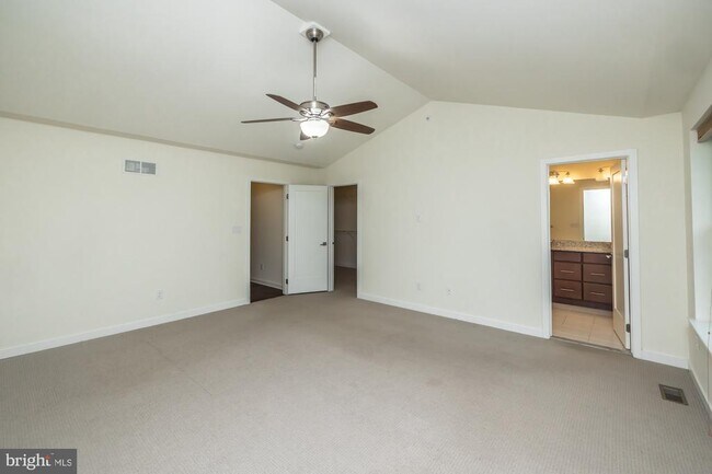 Building Photo - 401 Wynstone Ct