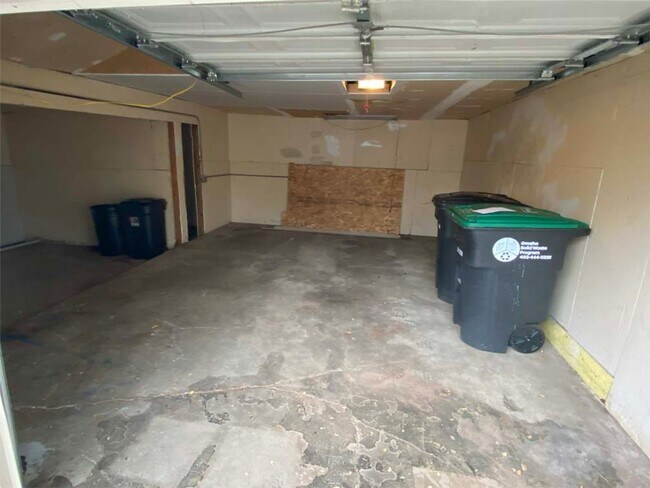 Building Photo - Omaha Ranch Home For Rent