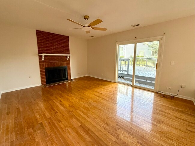 Building Photo - 100 Rumsey Pl