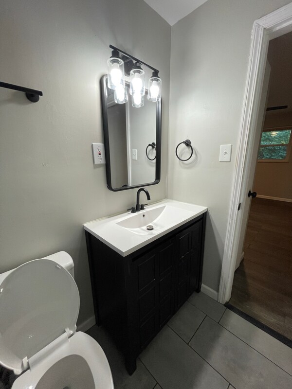 Building Photo - 7901 Camargo Rd