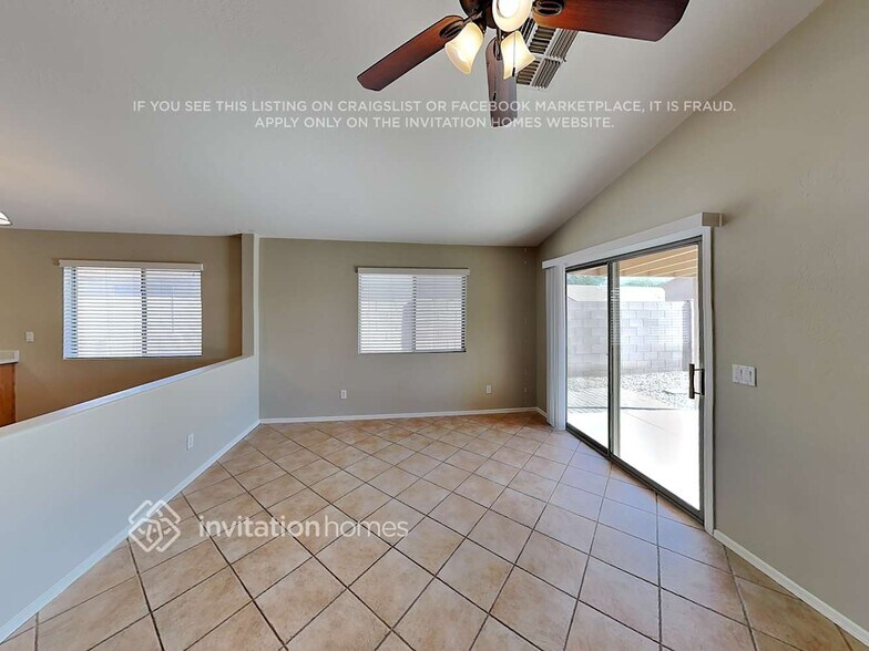 Building Photo - 16059 W Larkspur Dr