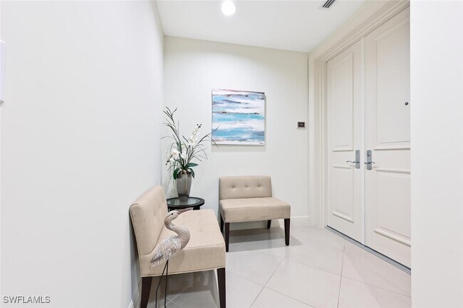 Building Photo - 1530 5th Ave S