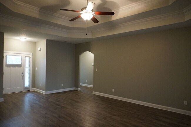 Building Photo - 3 Bedroom 2 Full Bathroom w/ Bonus Room located in The Preserves at Tidewater, Sneads Ferry!