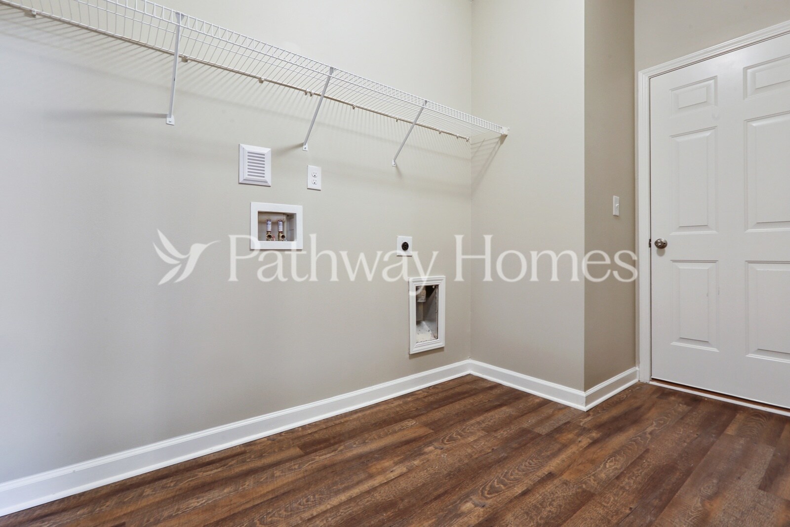 Building Photo - 3509 Mica Cir SE