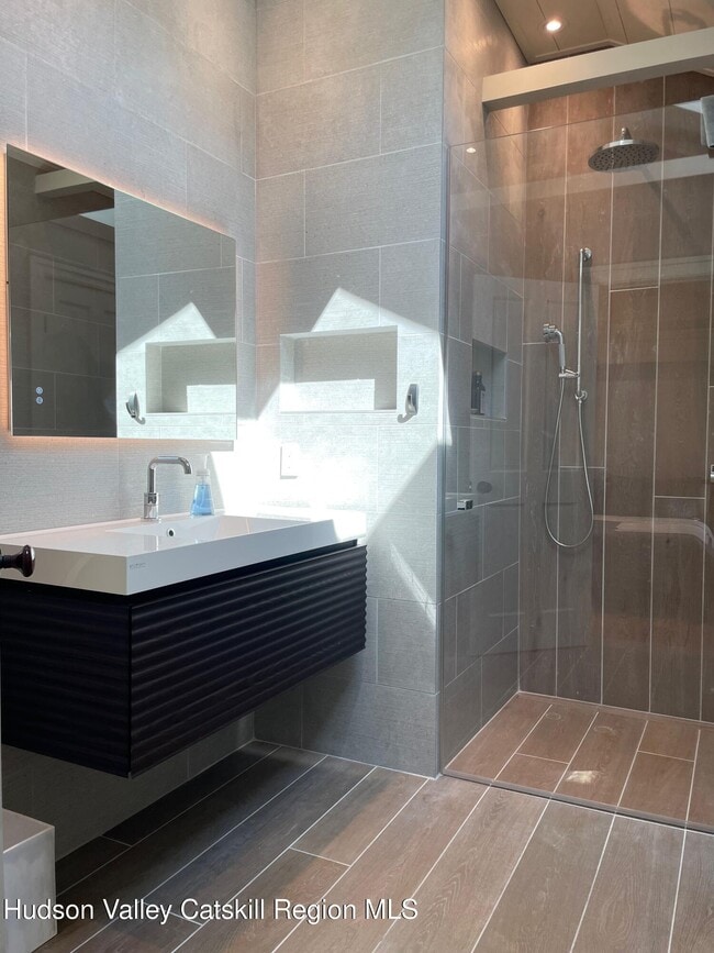 Building Photo - 416 Hapeman Hill Rd