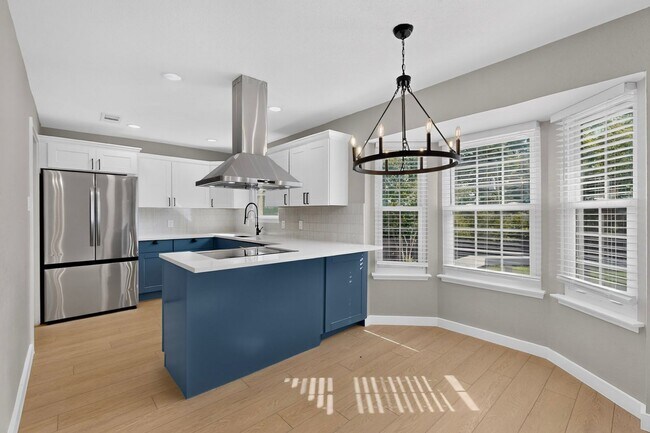 Building Photo - Newly Renovated Home In Watauga Ready To Be Yours!!!!