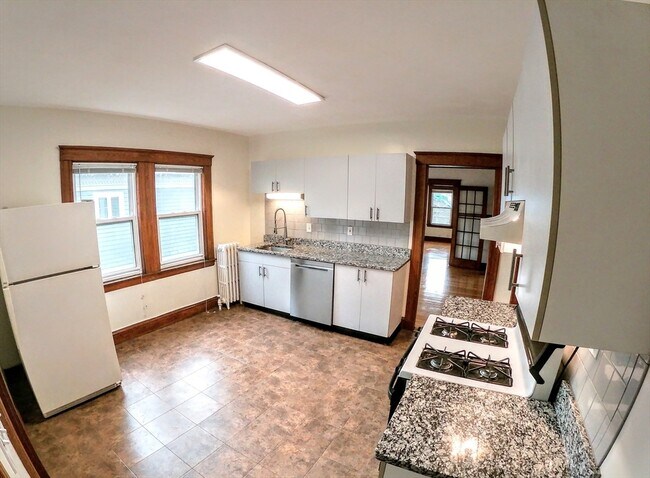 Building Photo - 298 Chestnut Ave