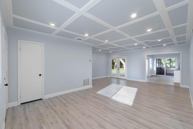 Building Photo - 19 Eglin St