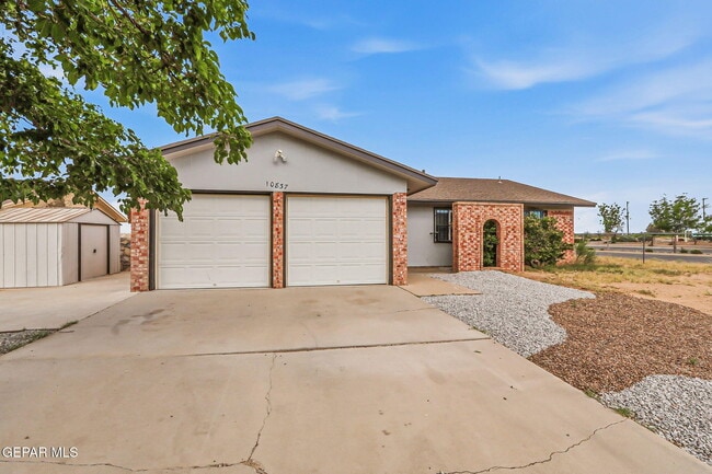 Building Photo - 10837 Gemstone St