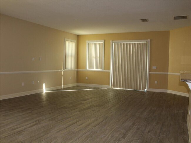 Building Photo - 12067 Sumter Dr